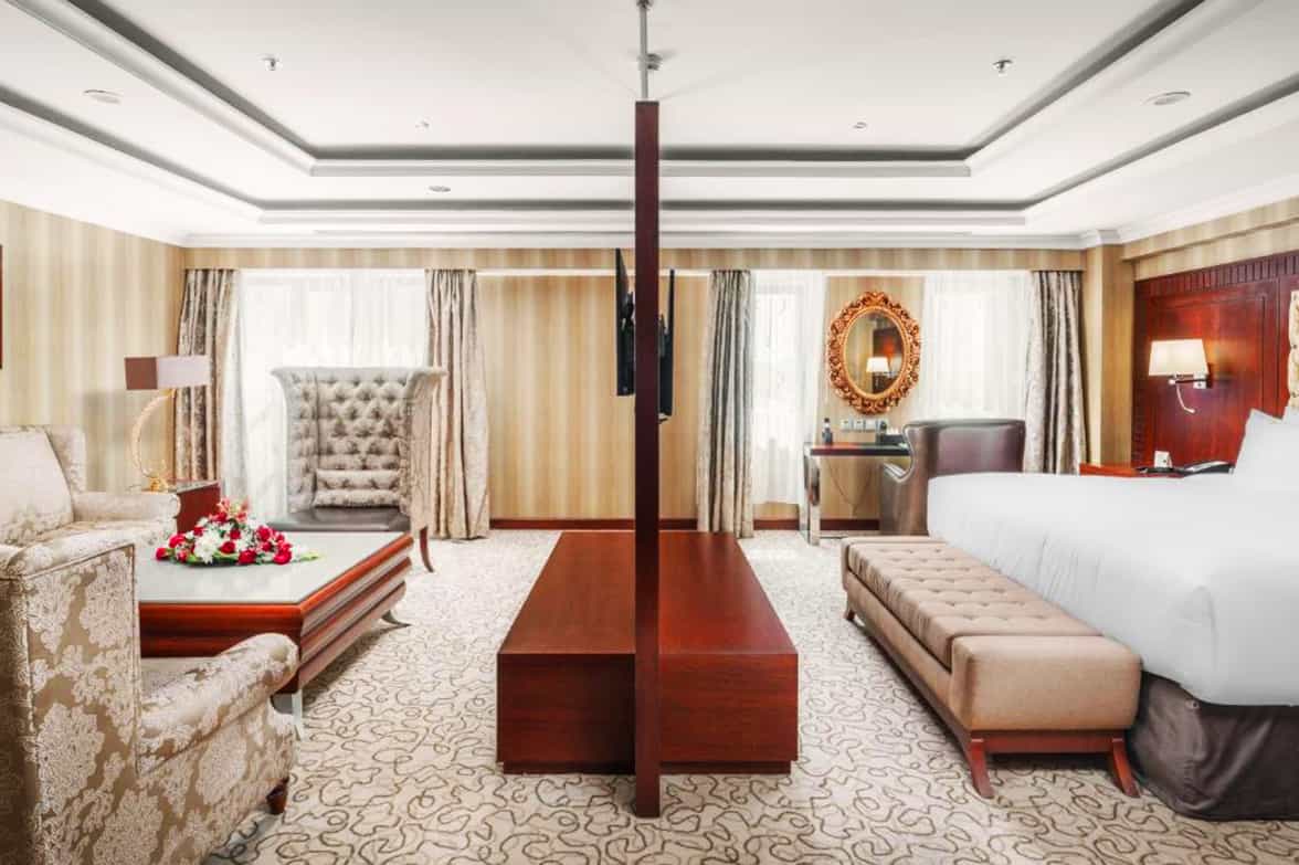 Royal Hotel Bedroom 