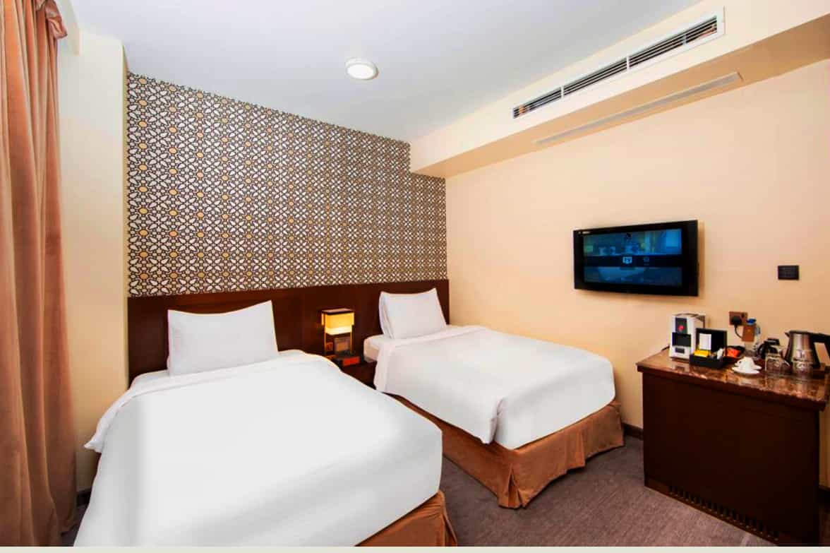 Welcoming Guest Bedroom 