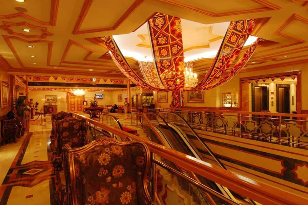 Luxurious Elevator Design 