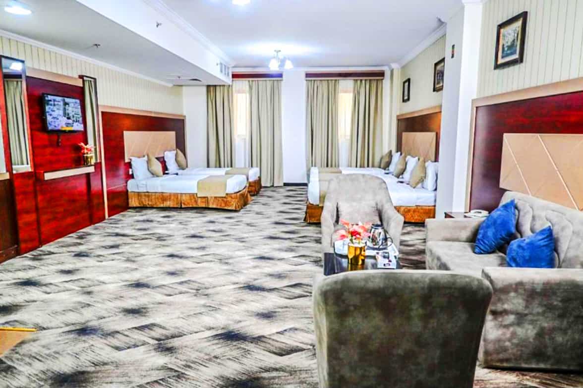 Spacious Hotel Multi Bedroom 