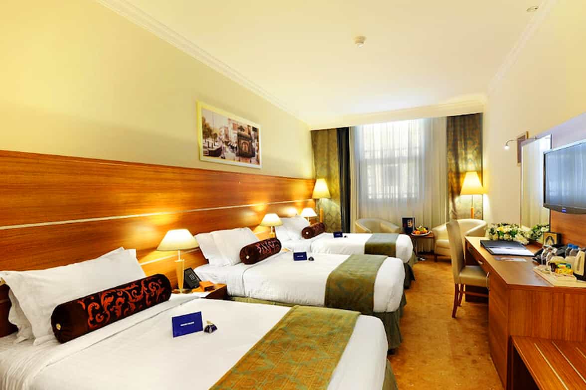 Luxurious Triple Room View 