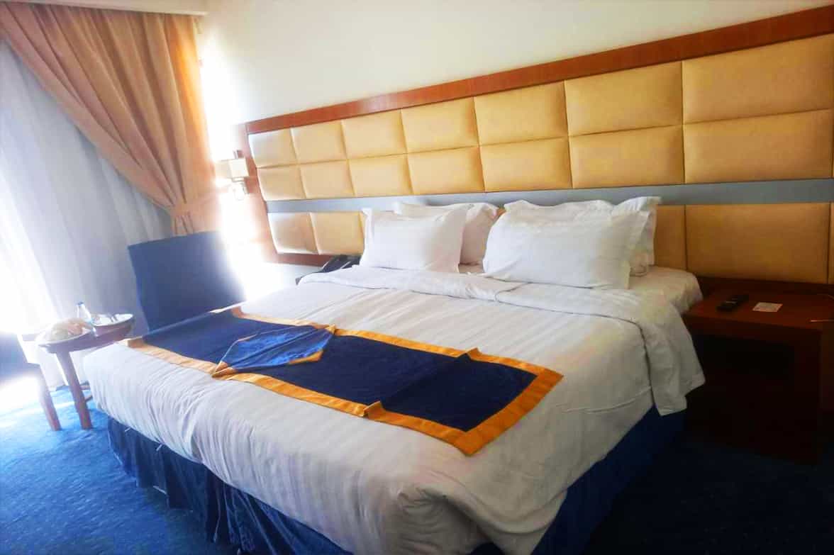 Executive Hotel King Room 