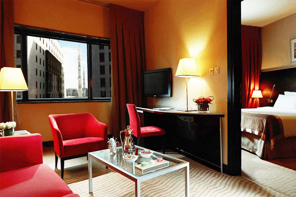 Twin Hotel Room Workspace 