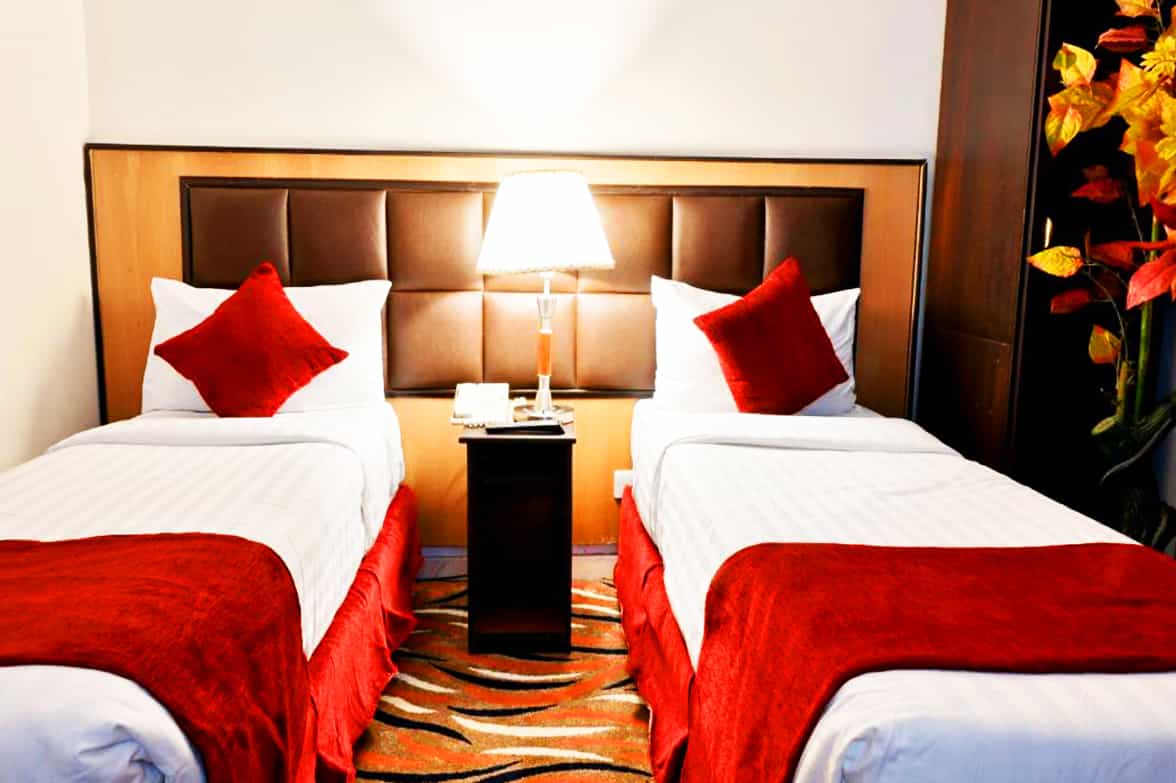 Standard Sapphire Twin Room 