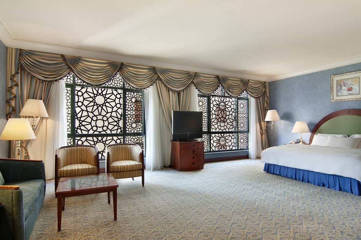 Luxe Executive Suite 