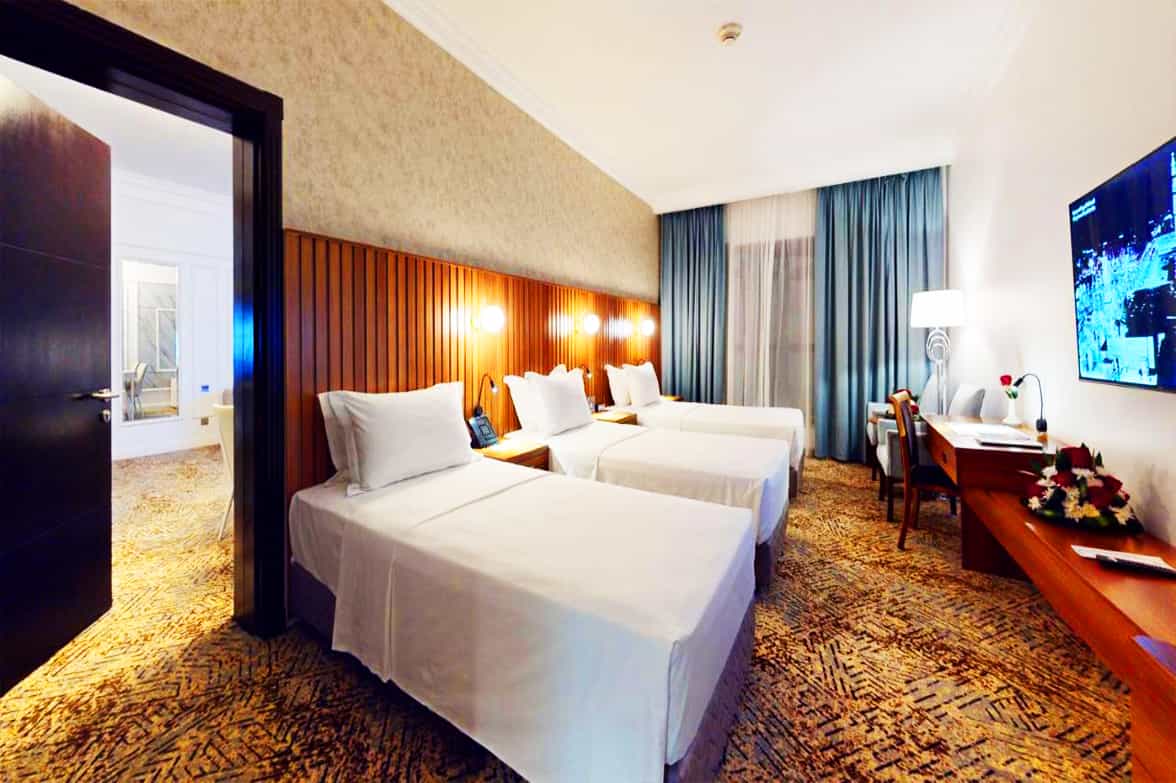 Opulent Triple Bed Suite 