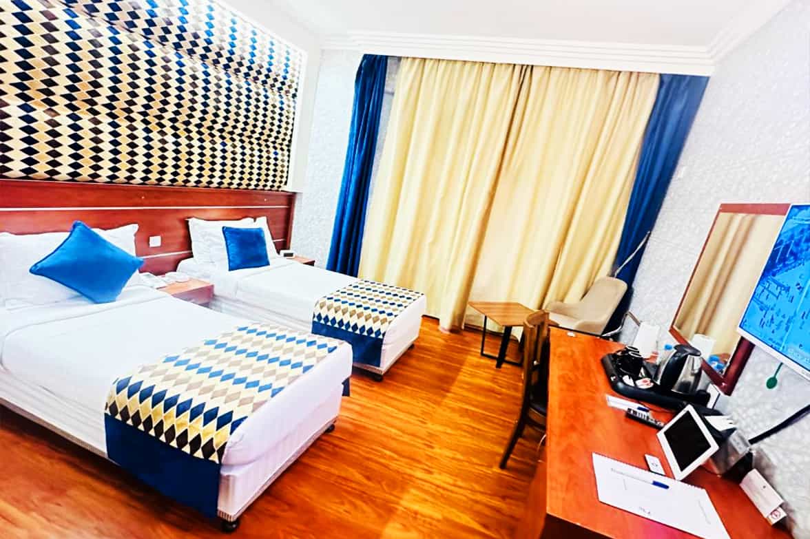 Hotel Stunning Twin Queen Room 