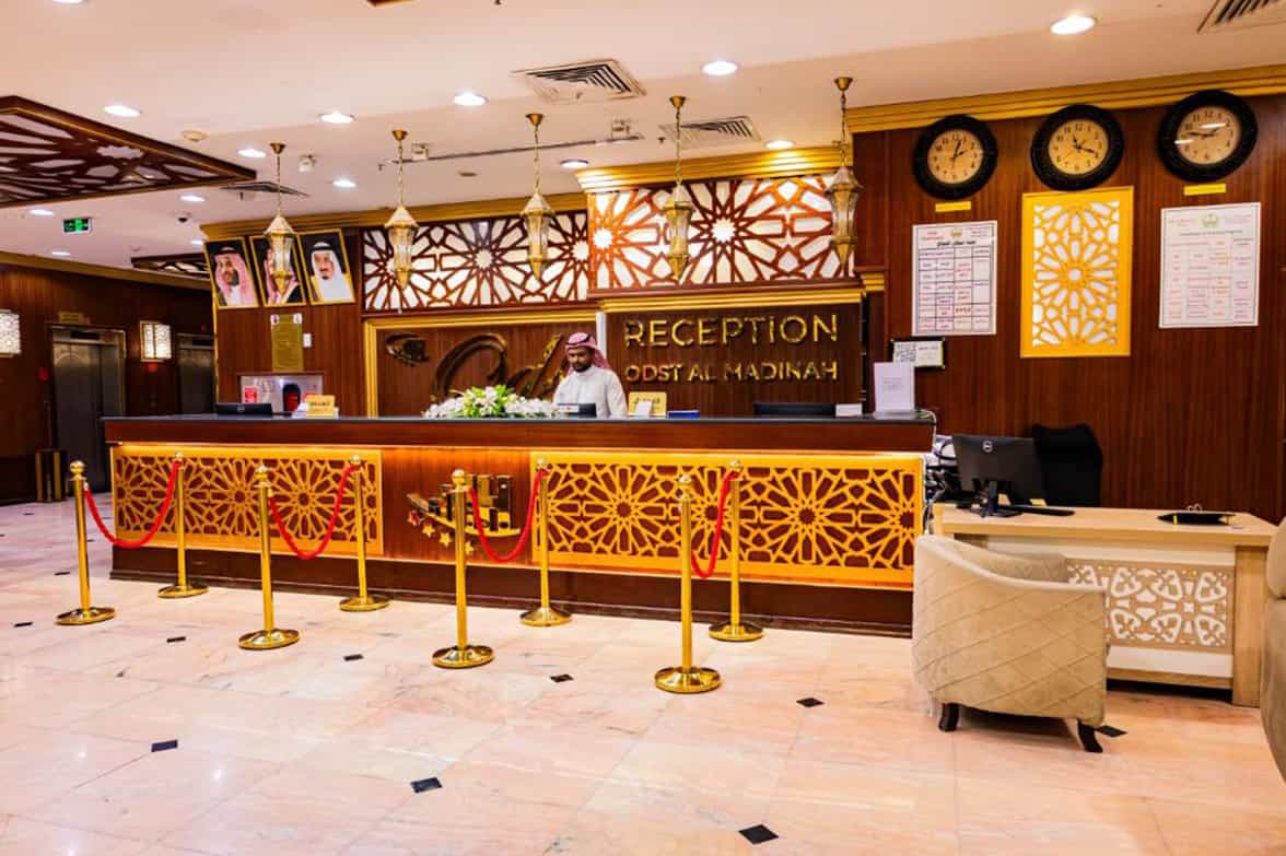 Hotel Front Office 