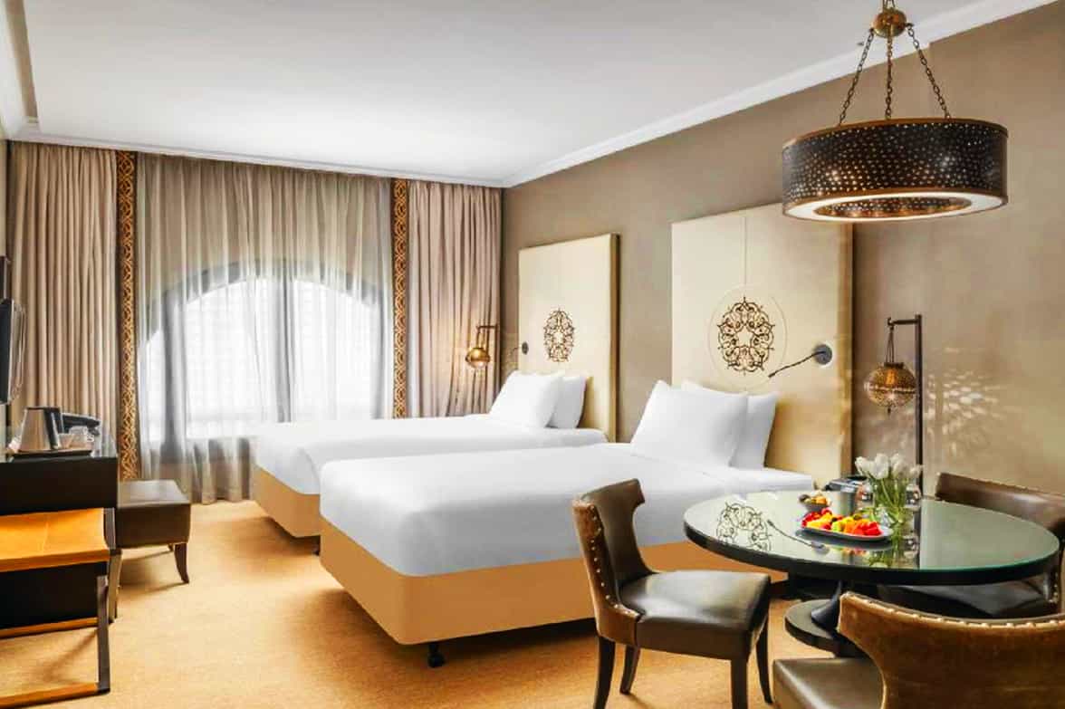 Luxurious Bedroom Lighting 