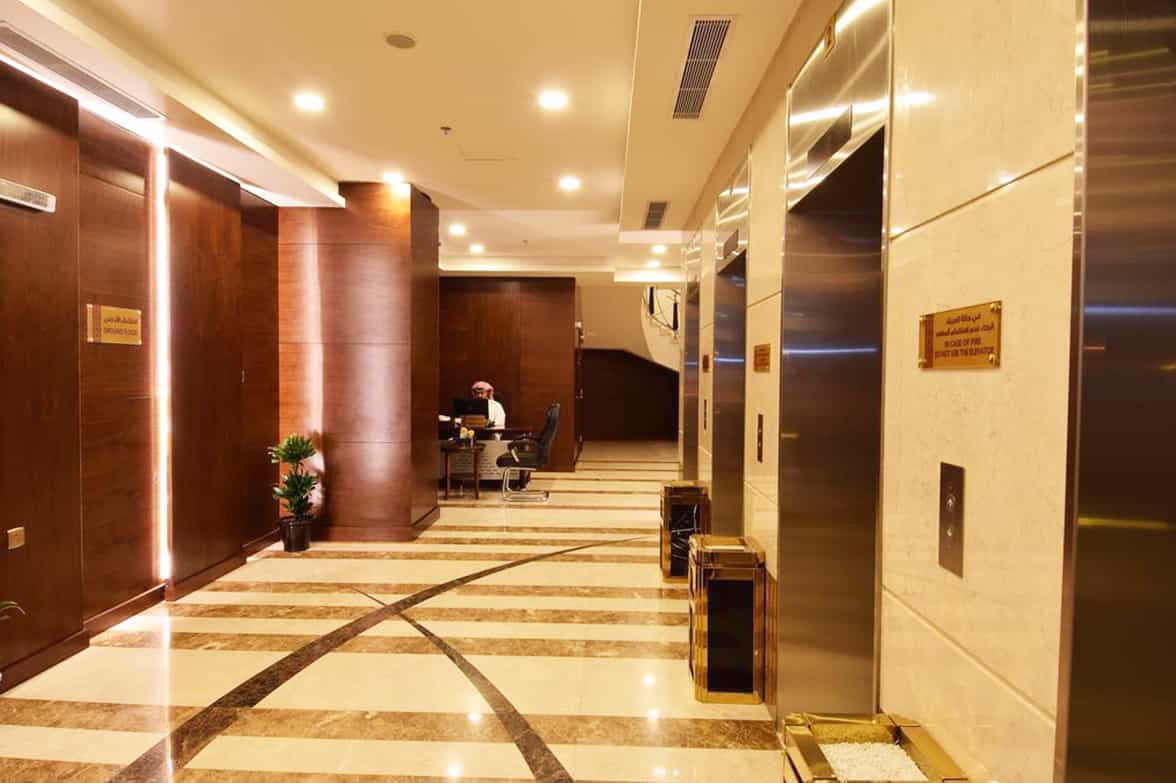 Deluxe Reception Lift Lobby 