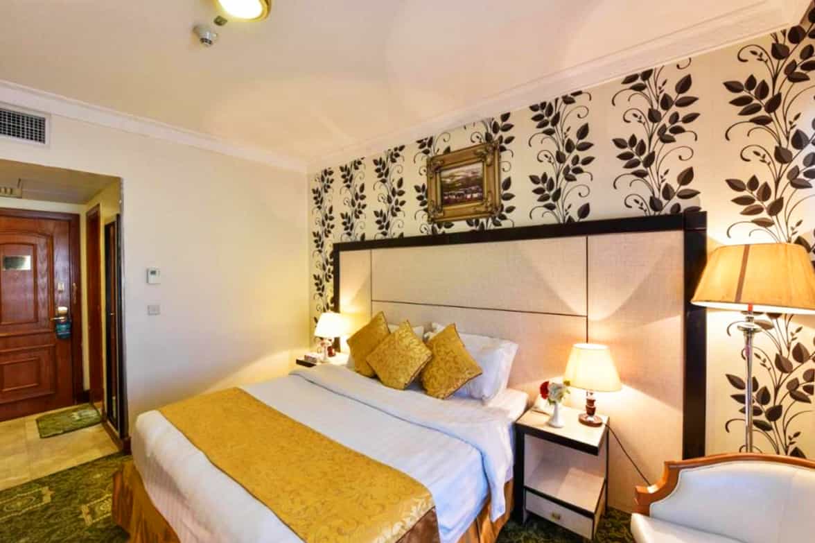 Bright Duvet King Room 