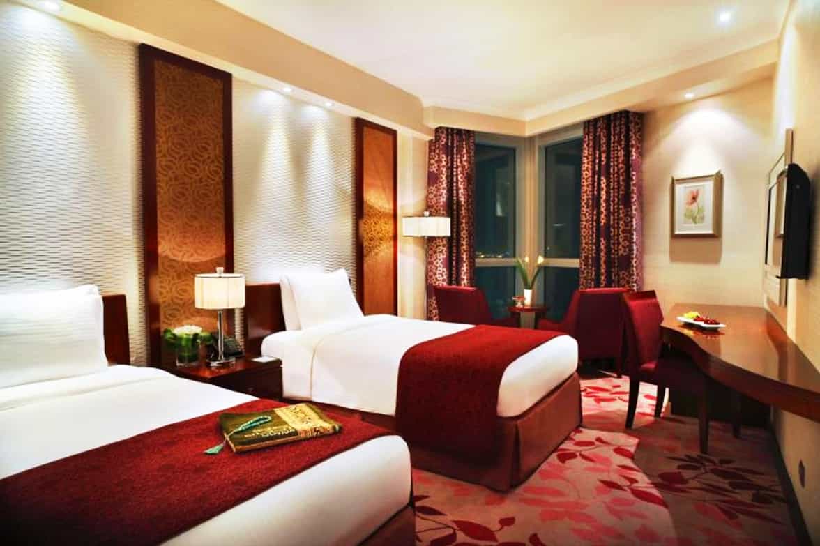 Deluxe Sapphire Double Bedroom 