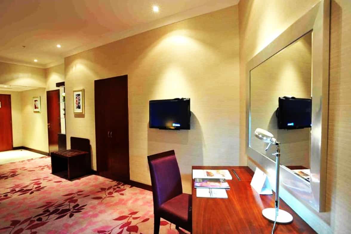 Executive Working Space Closet 