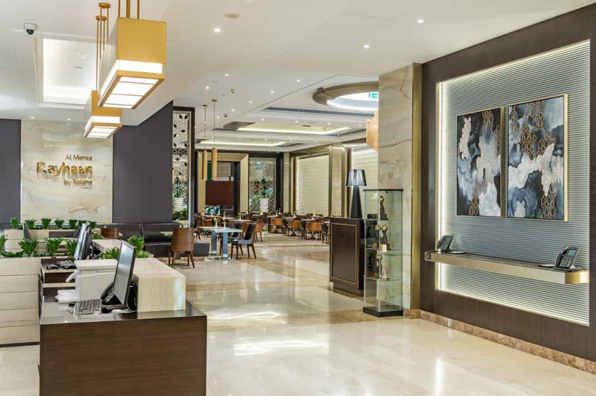 Grand Lobby Decorated Reception 
