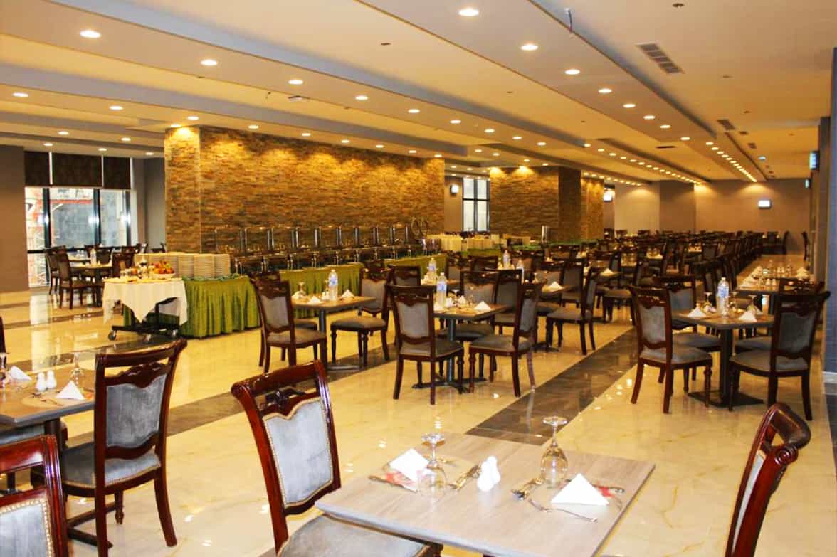 Upscale Sitting Grand Hall 