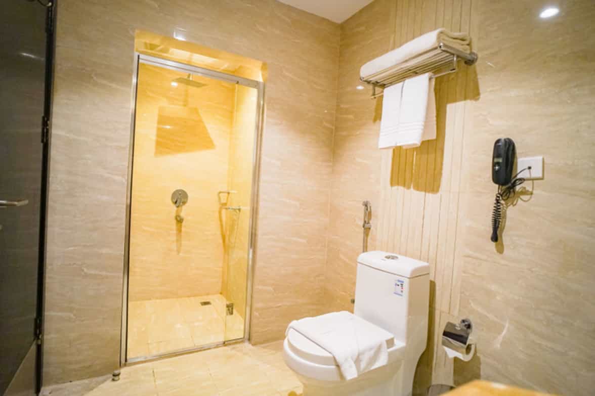 Exclusive Suite Bathroom 