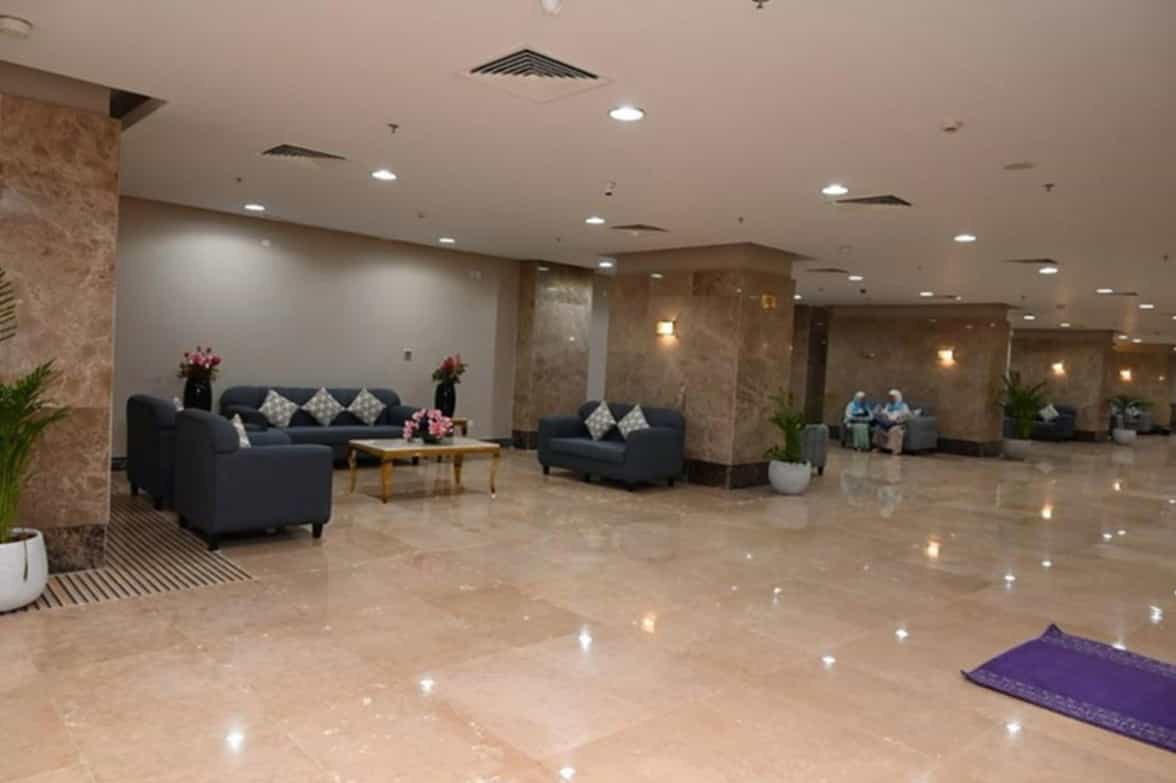 Grand Lobby Sitting Area 