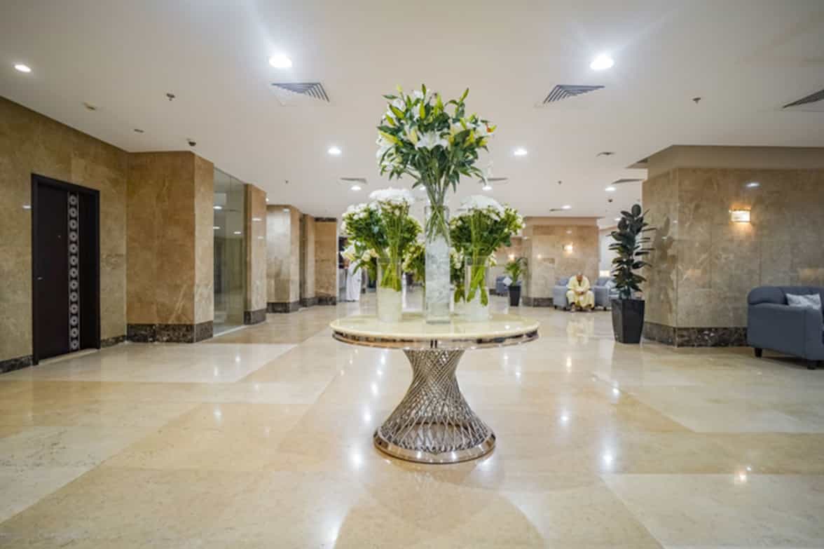 Levish Long Lift Lobby 