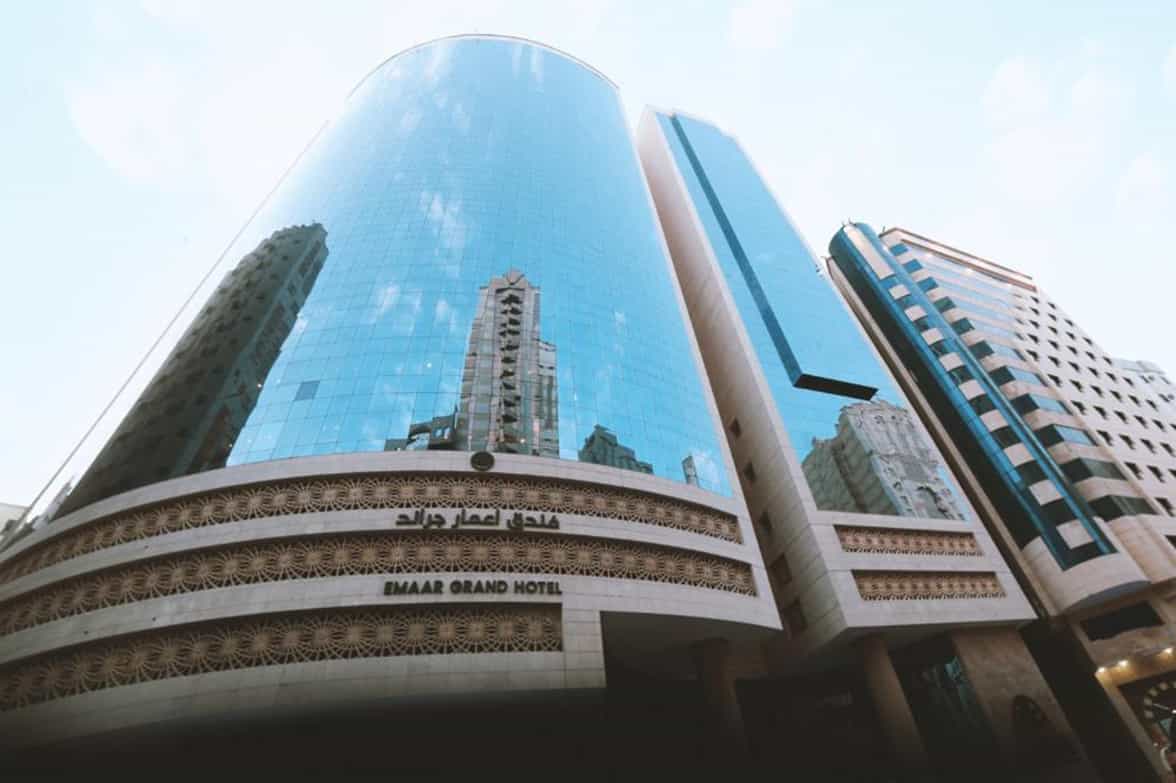 Luxury Hotel Front 