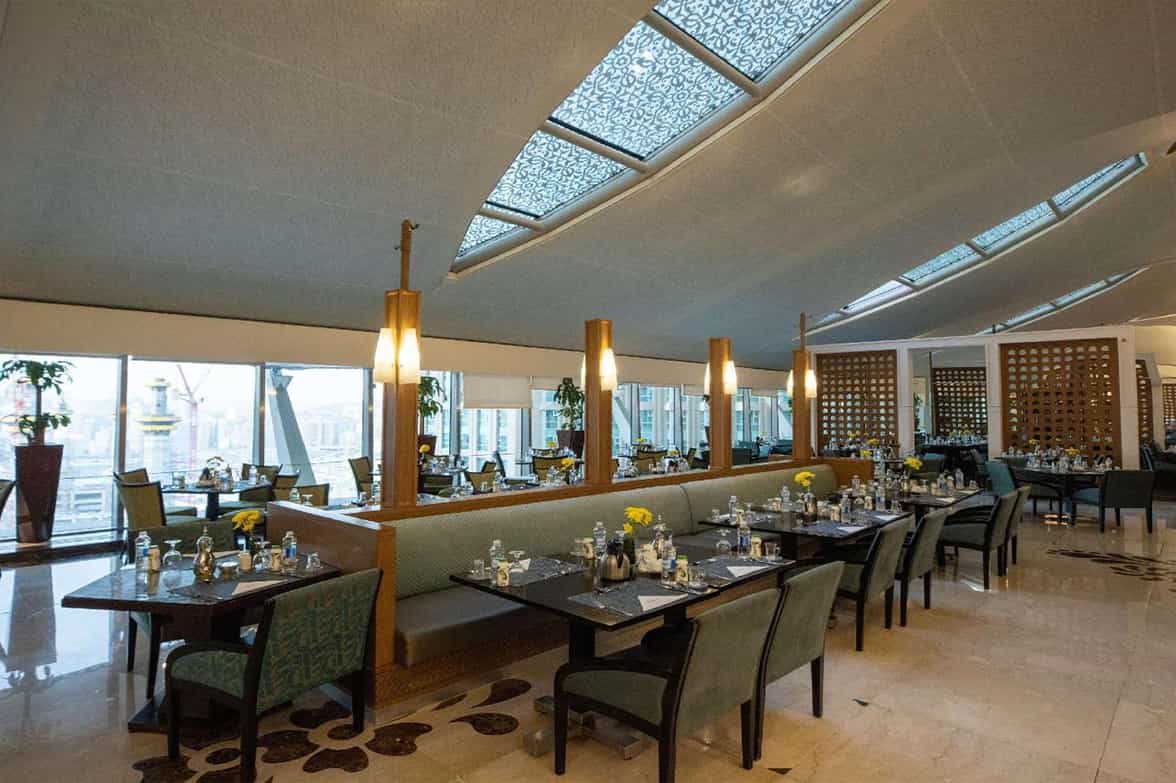 Lavish Dining Feel 