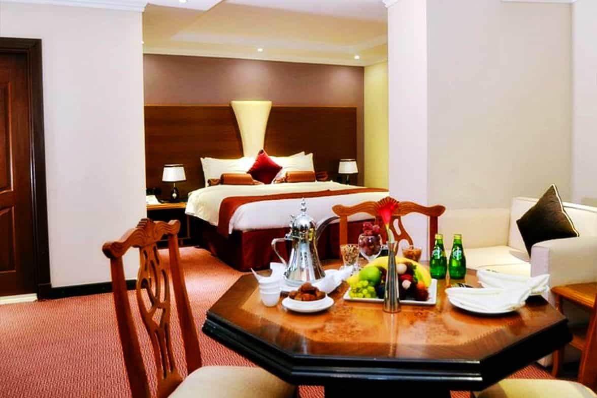 Inviting Meal Suite 