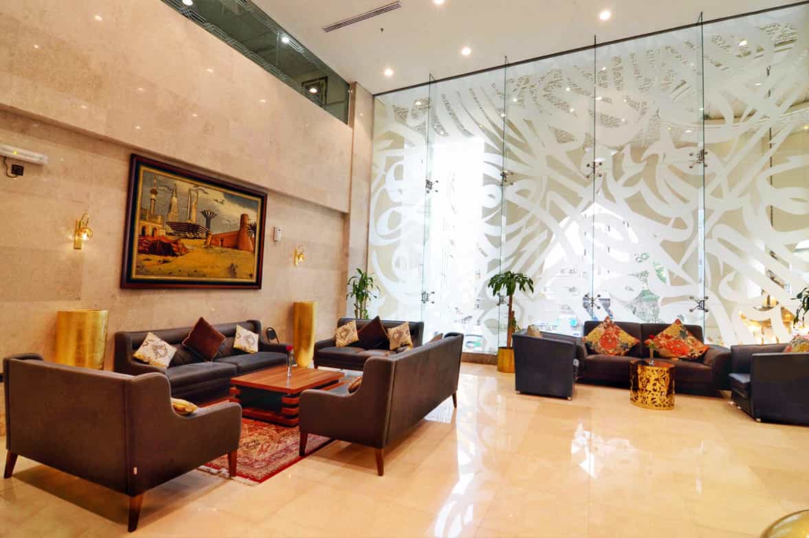 Lobby Lounge Decorated Area 