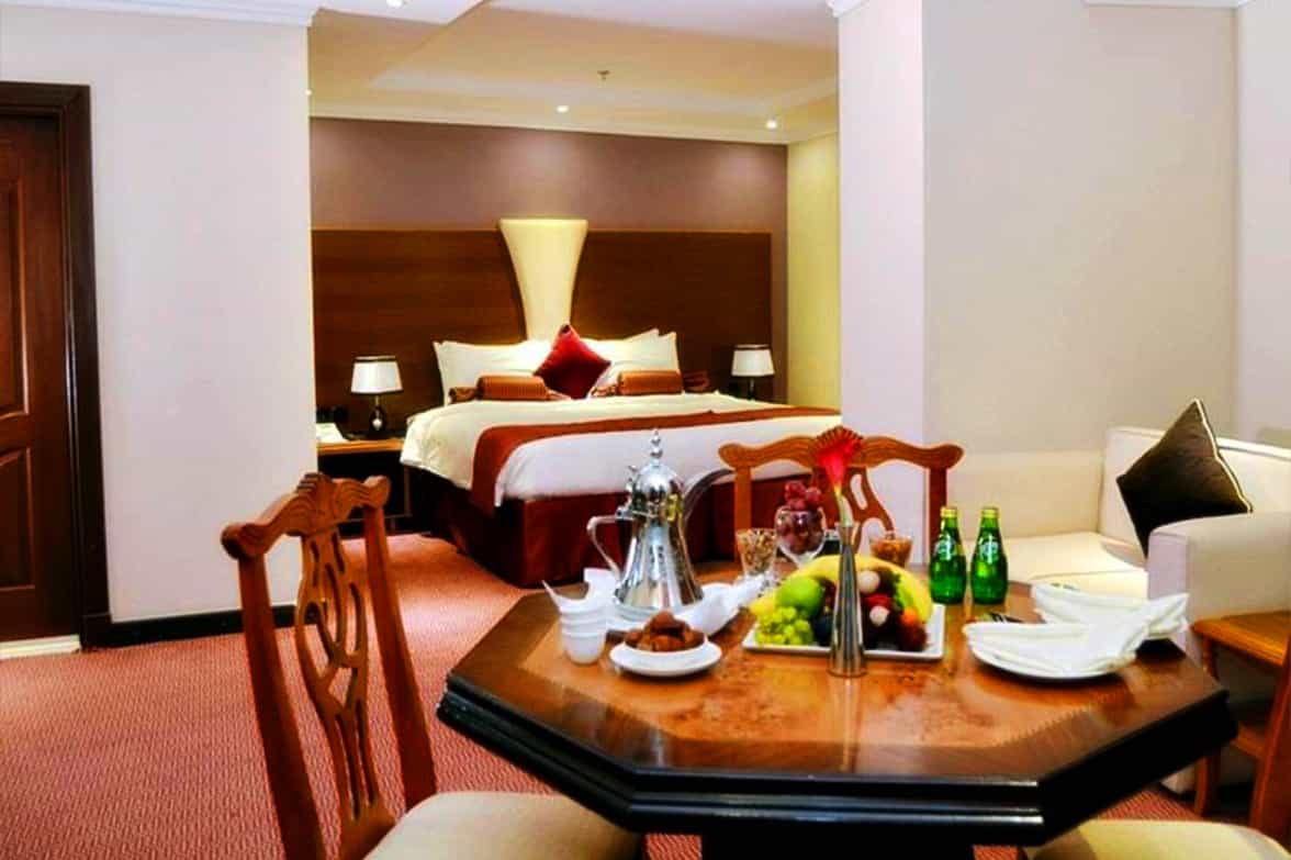 Luxurious Suite And Meal 
