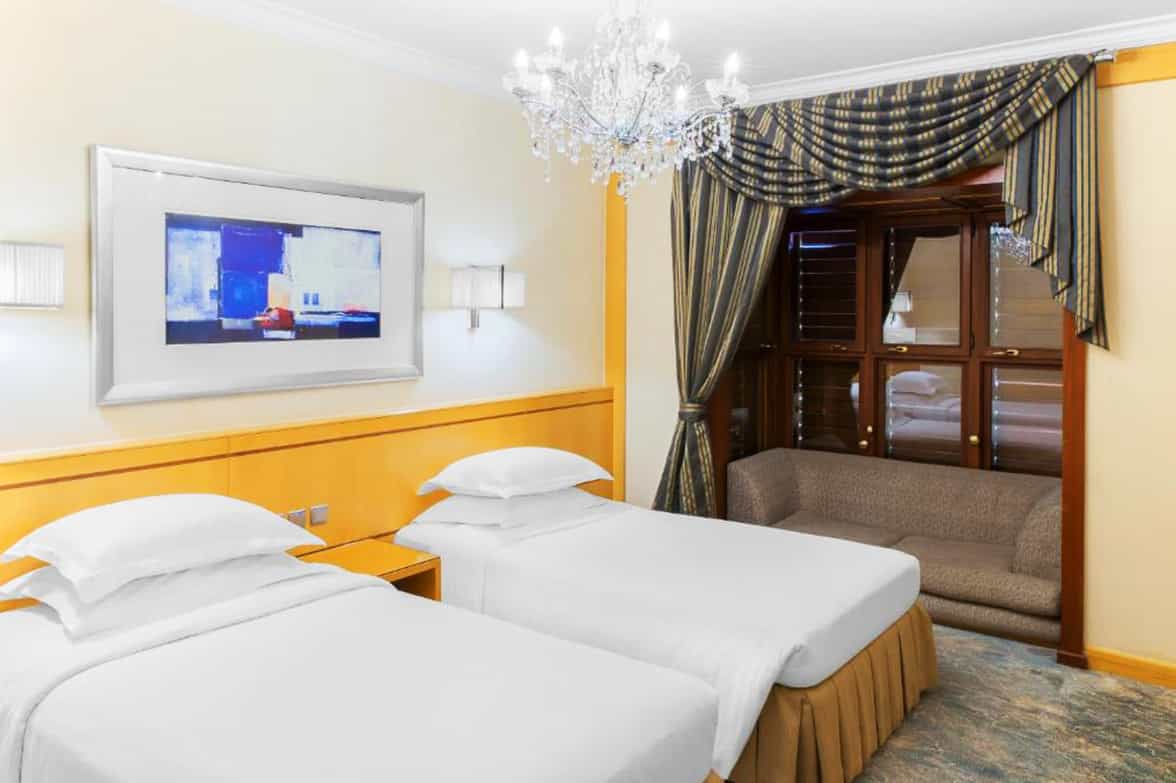 Velvet Dreams Twin Suite 