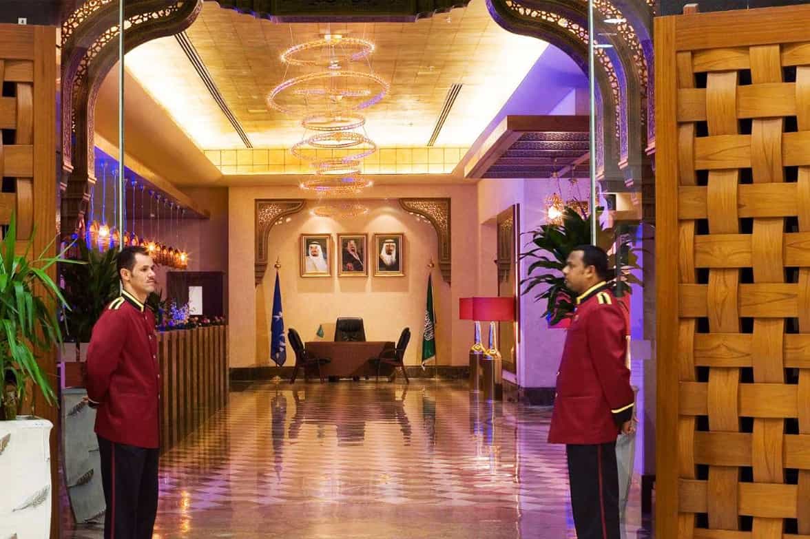 Luxury Warm Enterance 
