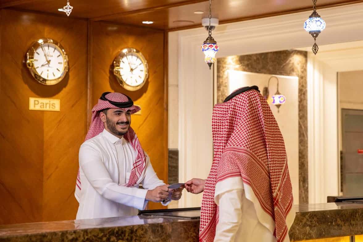 Room Key Receiving Reception 