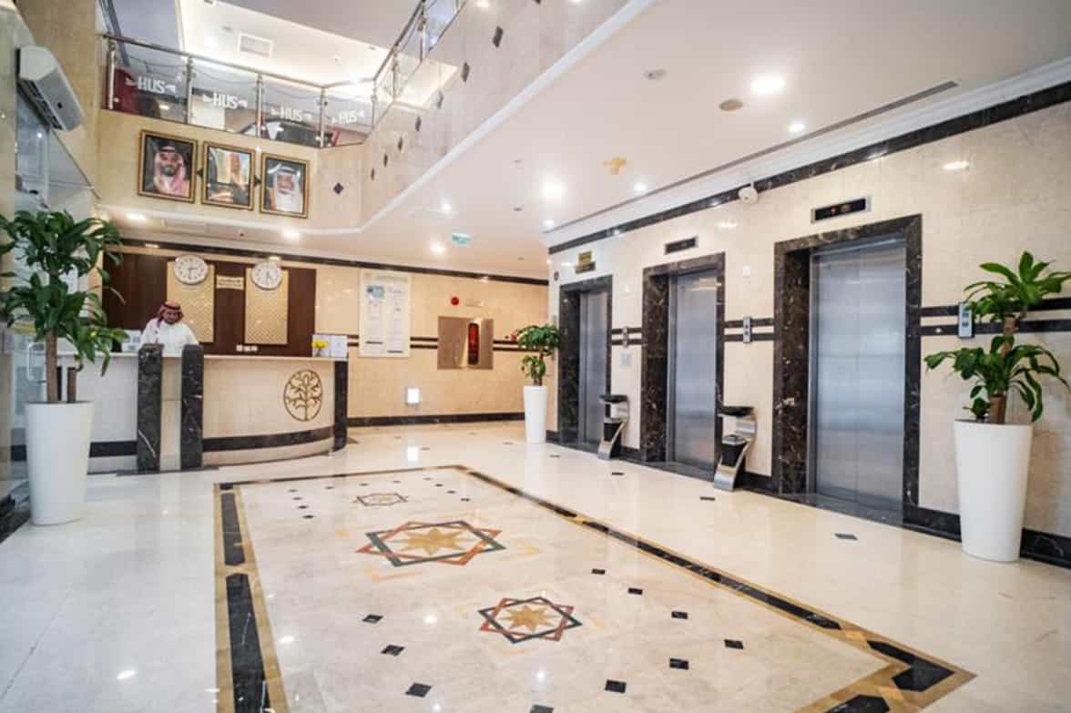 Modern Reception And Lifts Lobby