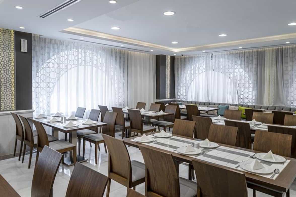 Spacious Hotel Dining Area
