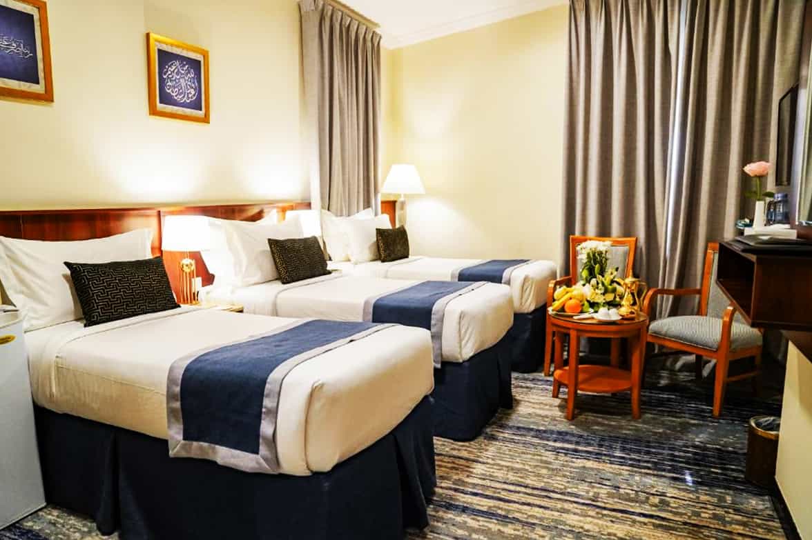 Deluxe Triple Bed Seating