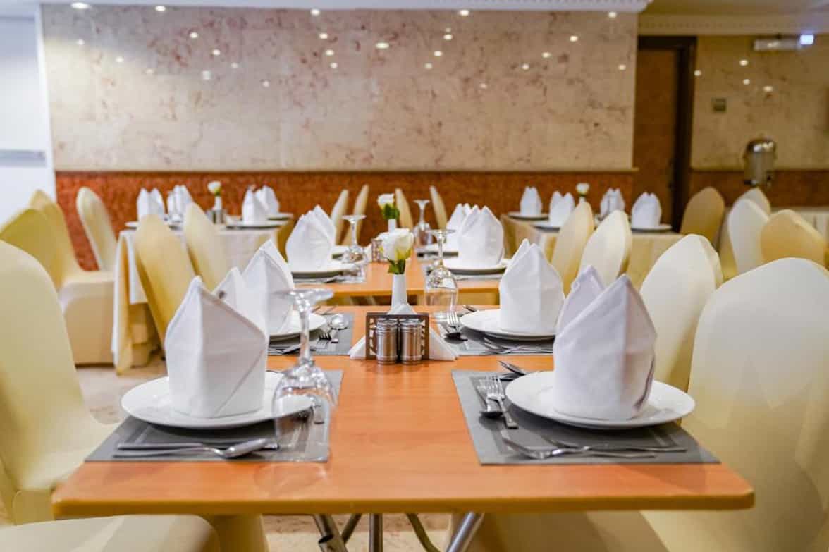 Hotel Formal Dining Setup